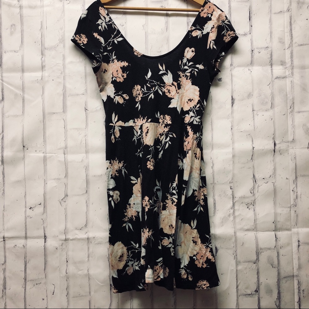 Kimchi Blue floral dress sz L - Picture 1 of 4